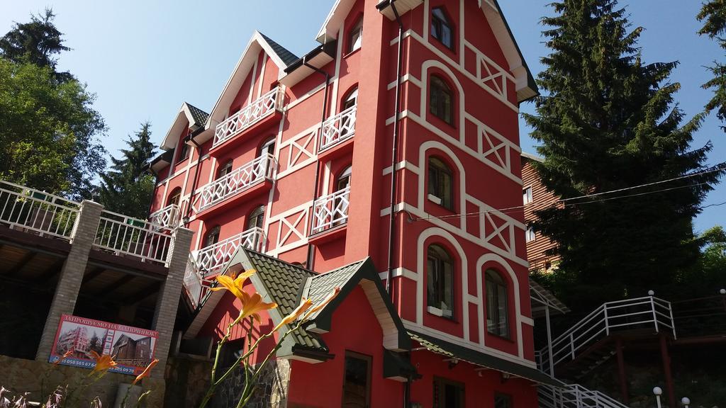 Hotel Kalyna Vorochta Buitenkant foto