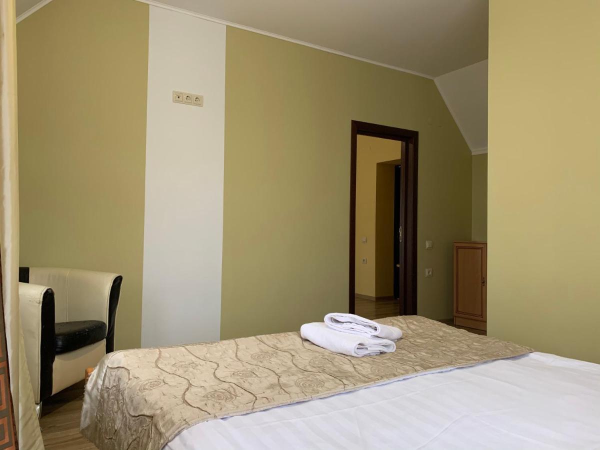 Hotel Kalyna Vorochta Buitenkant foto