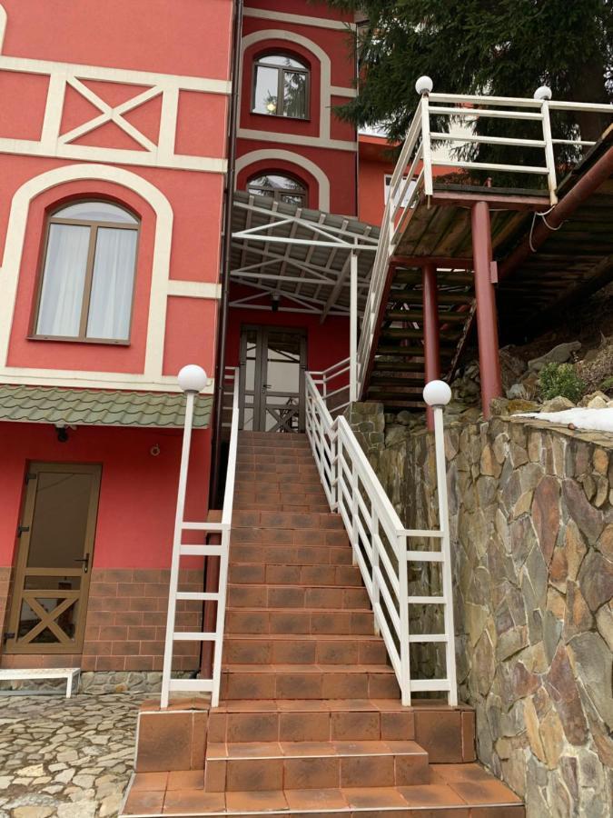 Hotel Kalyna Vorochta Buitenkant foto