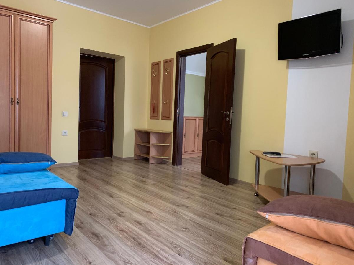 Hotel Kalyna Vorochta Buitenkant foto