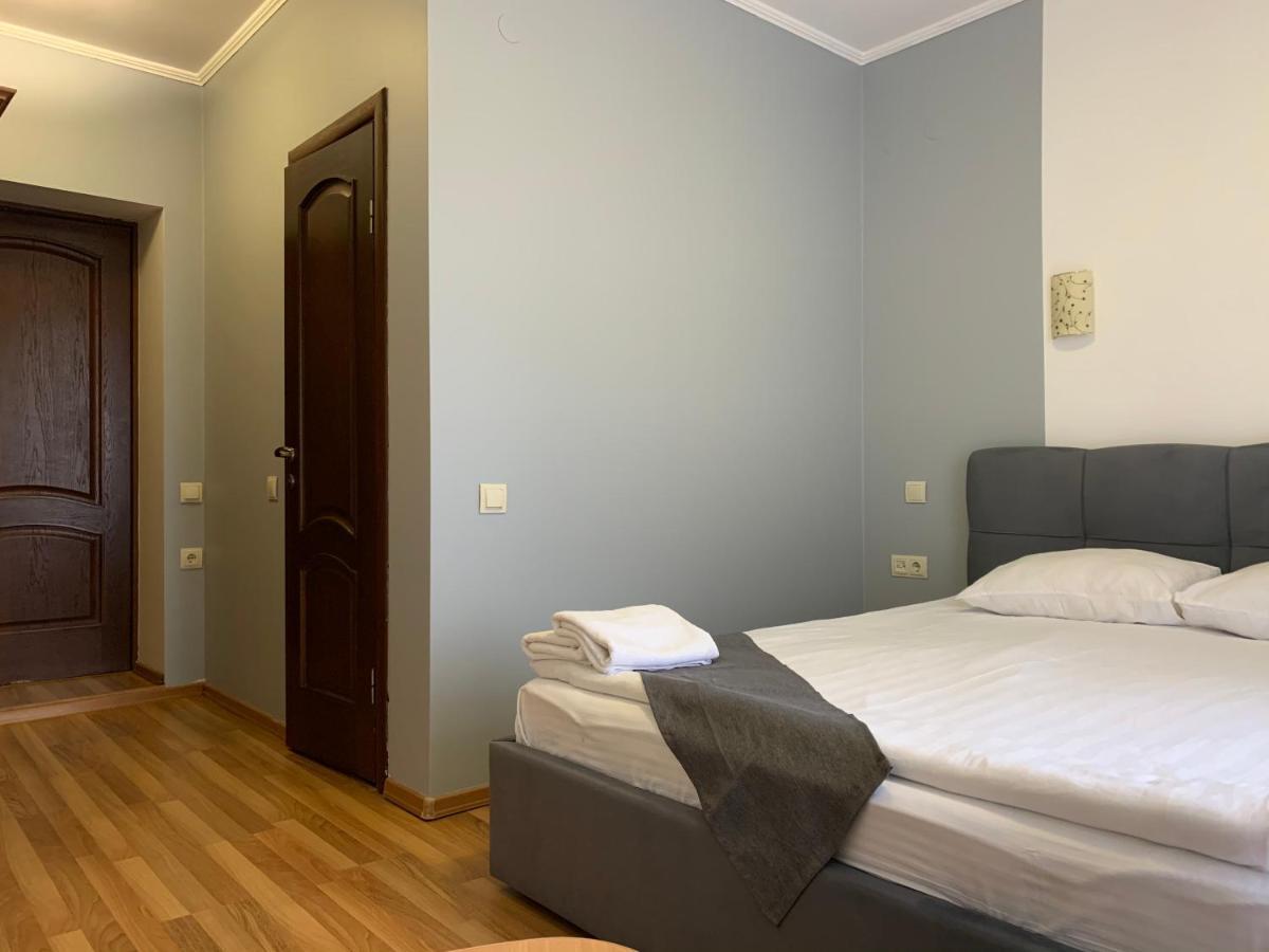 Hotel Kalyna Vorochta Buitenkant foto