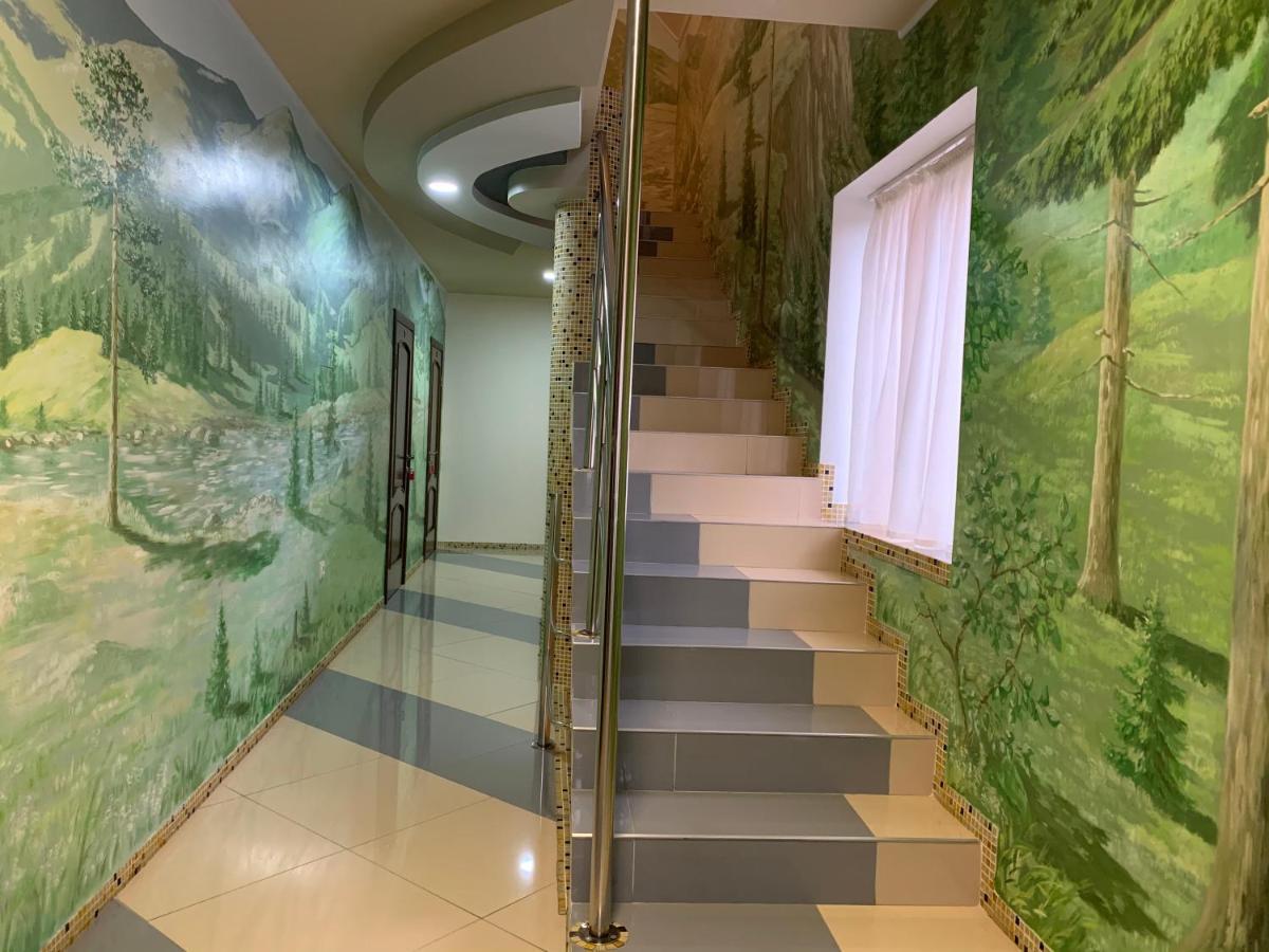 Hotel Kalyna Vorochta Buitenkant foto